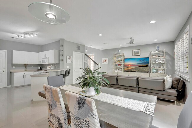 Building Photo - 9205 Villa Palma Ln