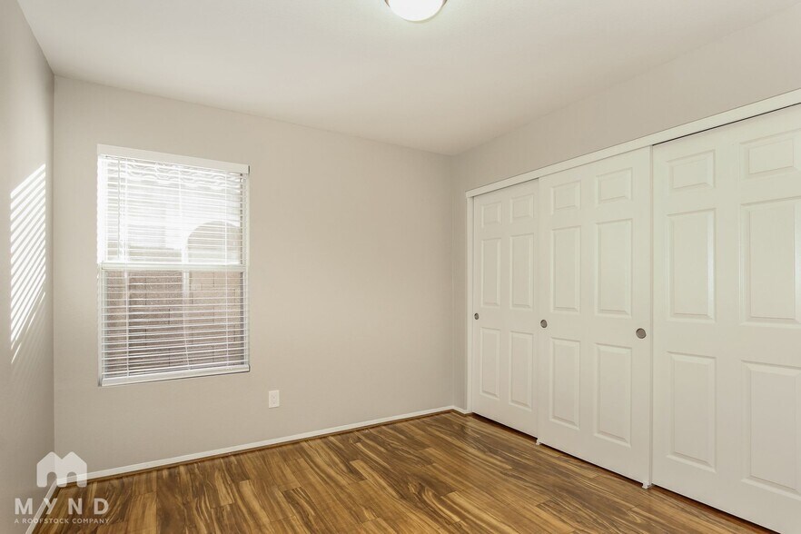 Building Photo - 19153 N 75th Dr