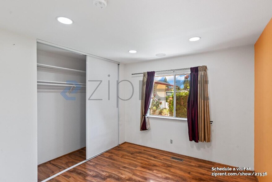 Building Photo - 1675 Kingman Ave