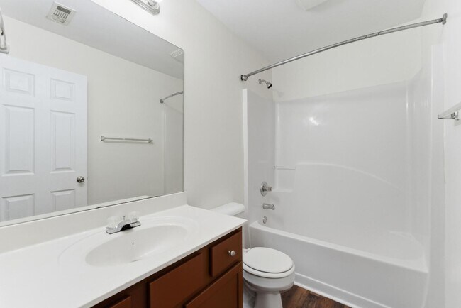 Building Photo - 2522 Laurel Cir NW