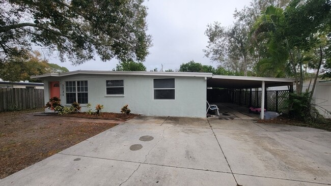 Primary Photo - 3731 Papai Dr