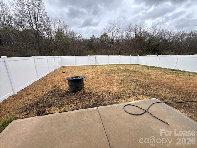 Building Photo - 1830 Vanderlyn St