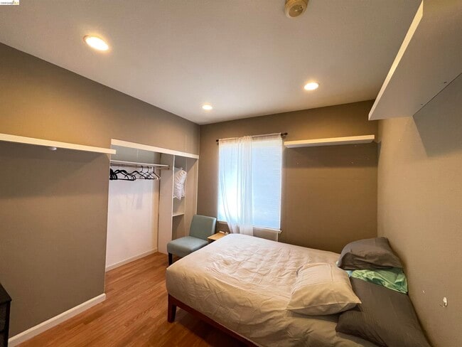 Building Photo - 2507 Baywood Way