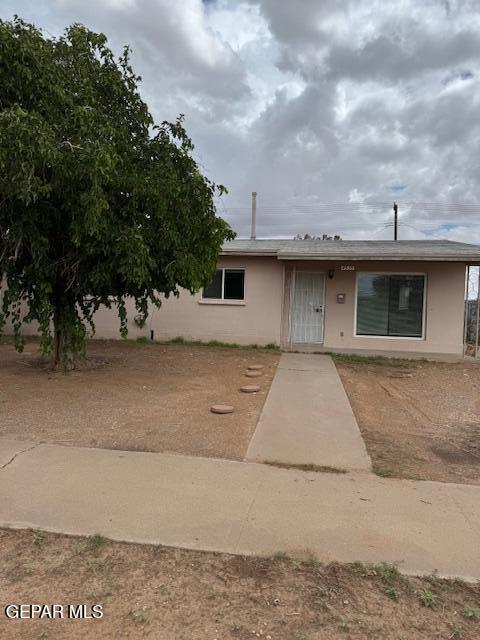 Building Photo - 4935 Guadalupe Dr