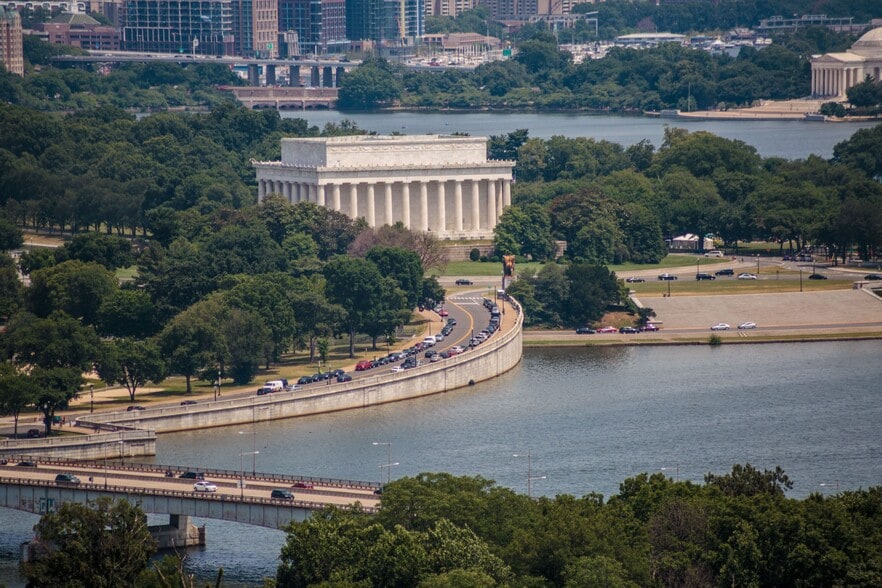 Building Photo - 1111 19th St N