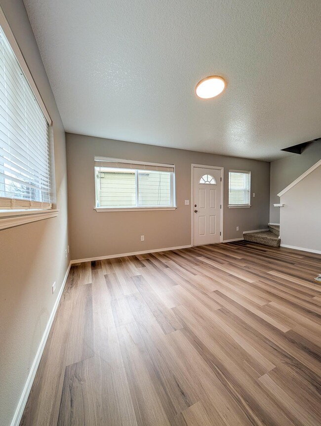 Building Photo - 5623 SE 84th Ave