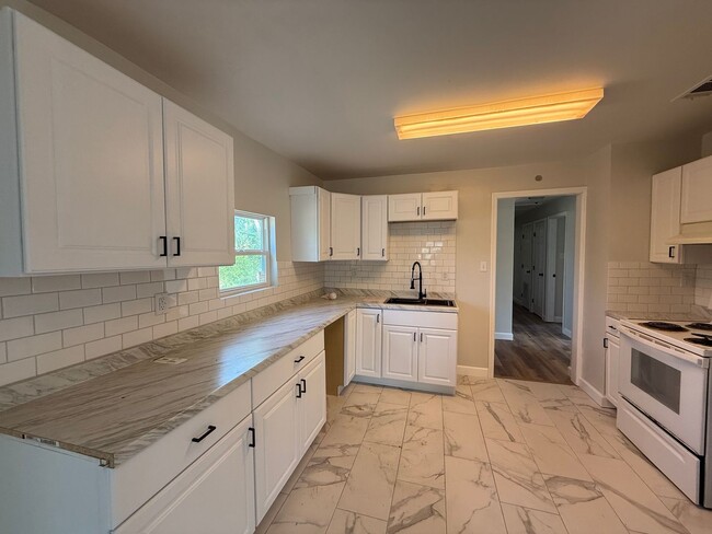 Building Photo - Beautiful Home in Valdosta, Ga!
