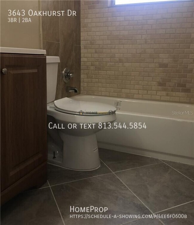 Building Photo - 3643 Oakhurst Dr