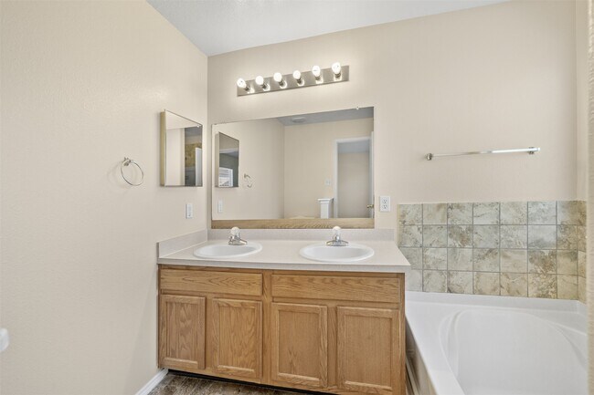 Building Photo - 19022 Wild Yaupon Dr