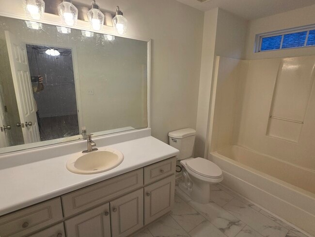 Building Photo - 496 Connemara Trail