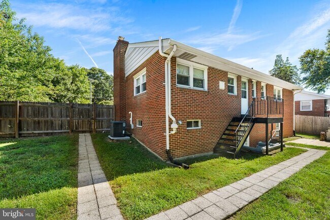 Building Photo - 7020 Quander Rd