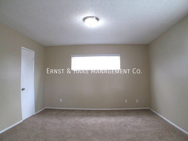 Building Photo - 3875 Cherry Ave