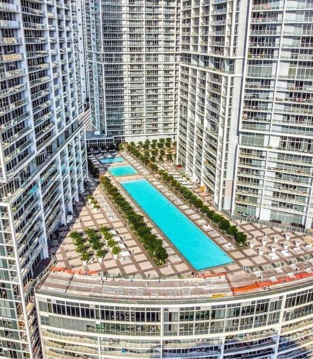 Building Photo - 465 Brickell Ave
