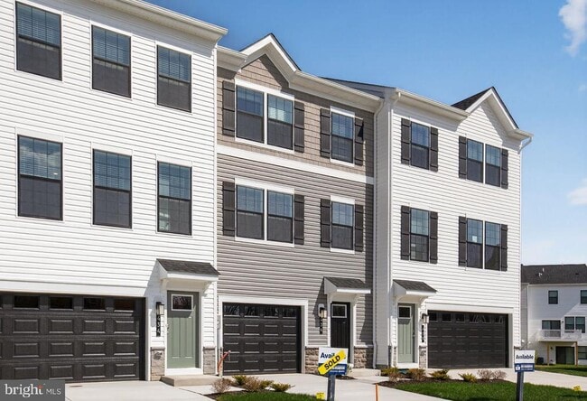 Building Photo - 436 Whirl Ln