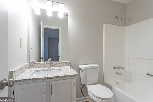 Building Photo - 1041 Plantation Way