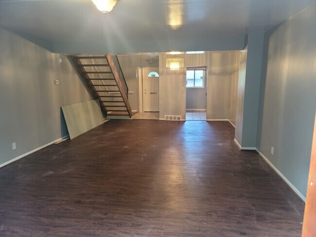 Building Photo - 2500 Topsfield Rd