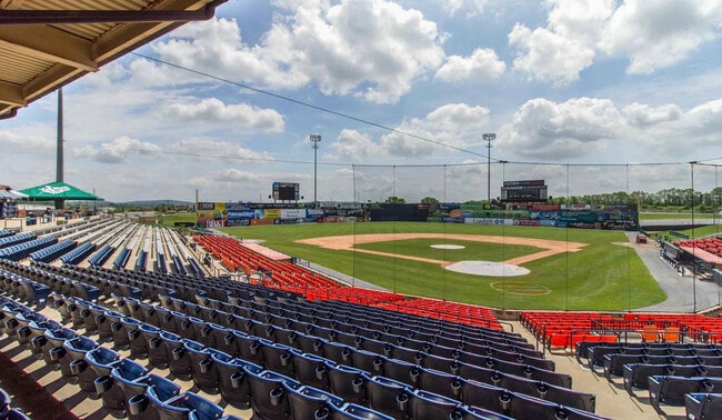 Building Photo - 102 E South St