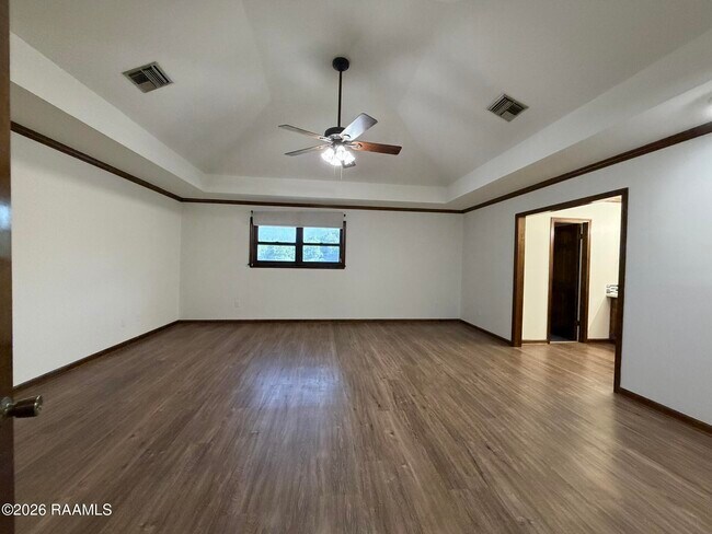 Building Photo - 204 Dublin Cir