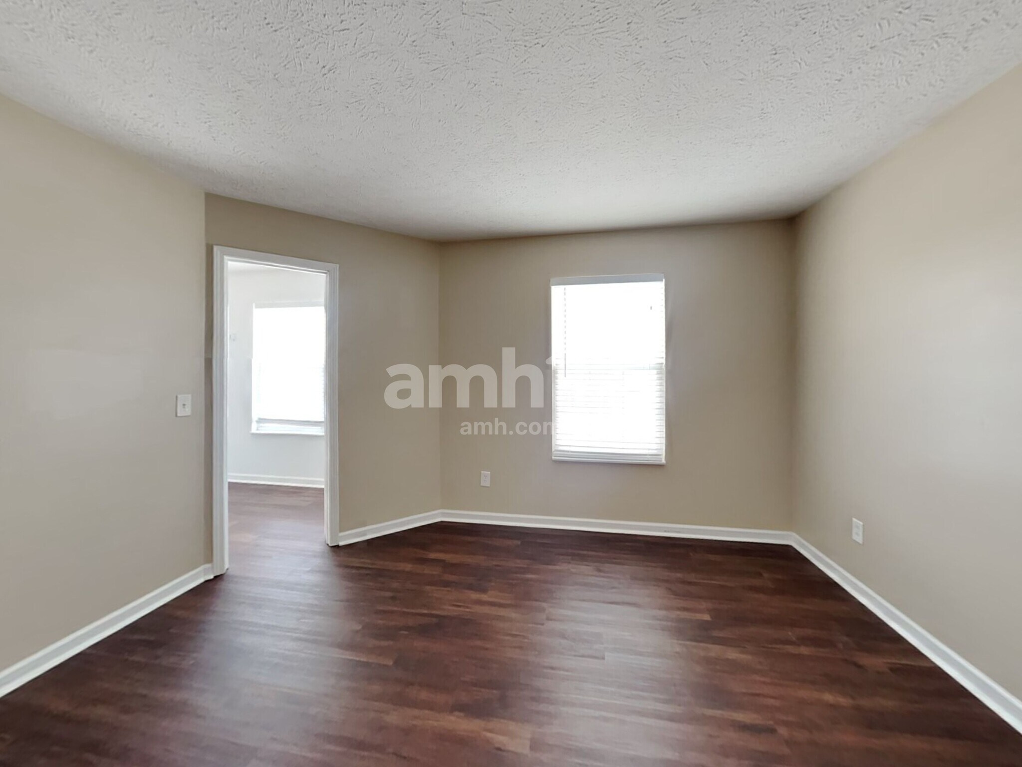 Building Photo - 18834 Planer Dr