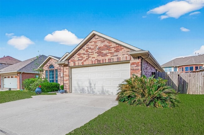 Building Photo - 16714 Mallory Bridge Dr