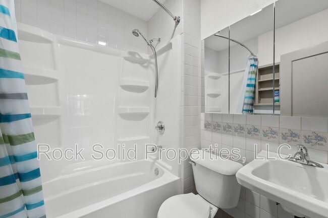 Building Photo - 3012 O Neil Ave