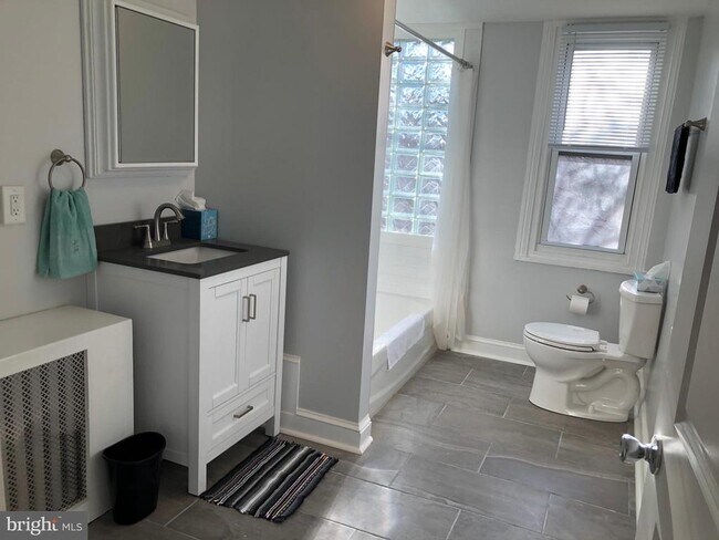 Building Photo - 2313 Gaul St