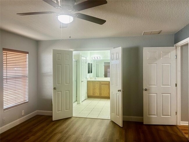 Building Photo - 5155 SW 39th St