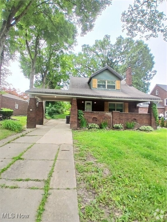 Building Photo - 711 Anoka Ln