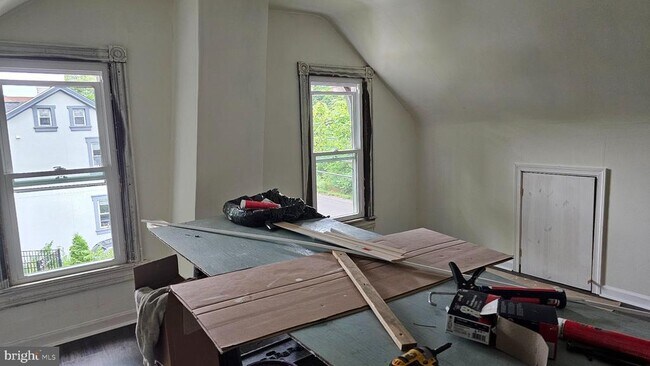 Building Photo - 340 E Baumstown Rd