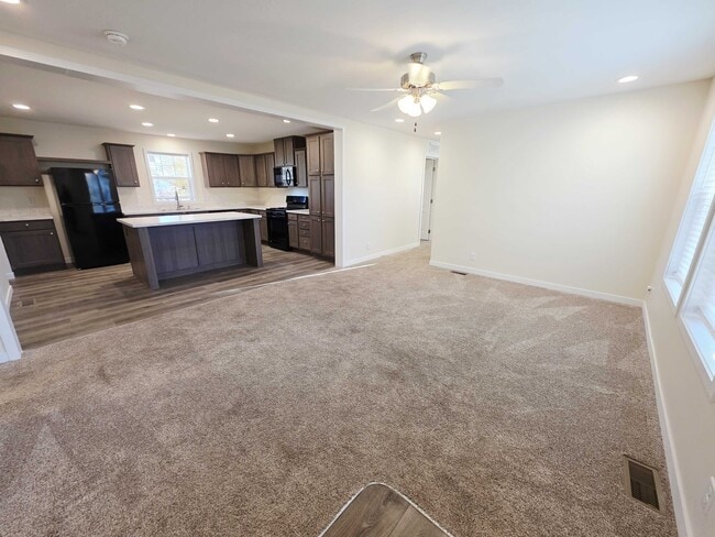 Building Photo - 3678 Hawthorne St