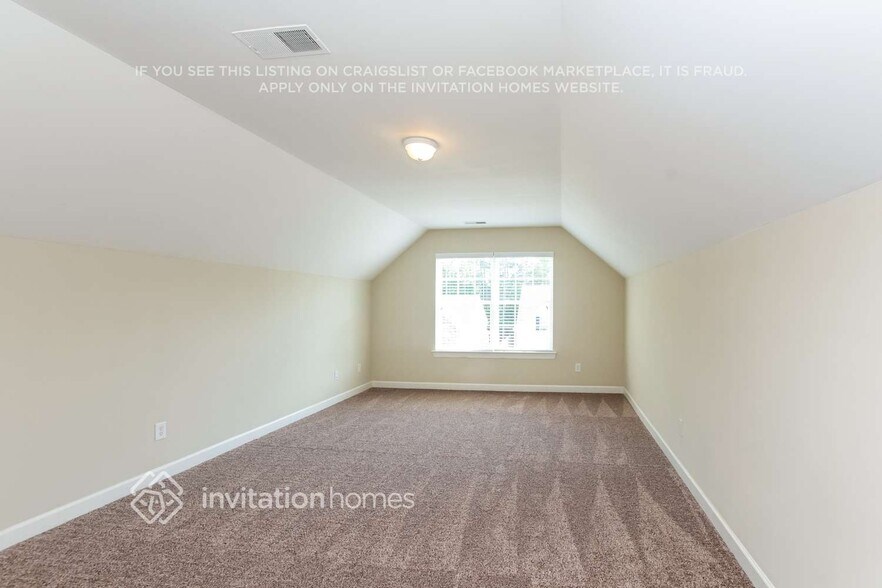 Building Photo - 4517 Hyperion Ct
