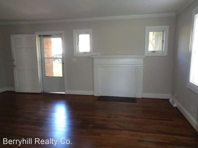 Building Photo - 2 br, 1 bath House - 3900 Admiral Ave.