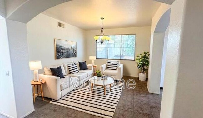 Building Photo - 20823 Westbury Rd