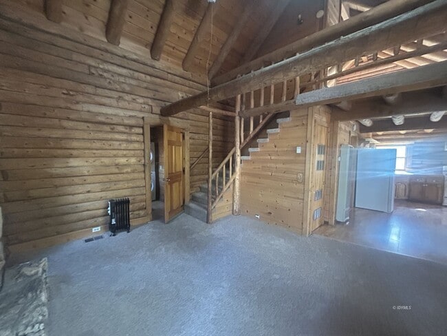 Building Photo - Quaint Log Mountain Cabin for Rent