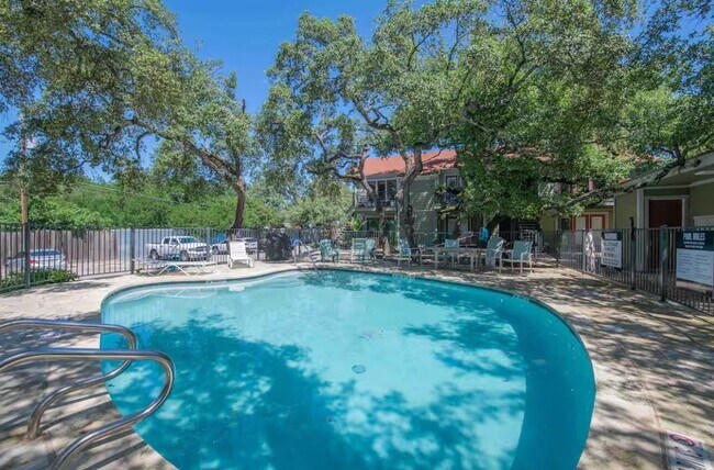 Building Photo - 3601 Menchaca Rd