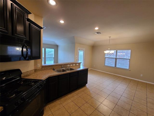 Building Photo - 512 Basswood Ln