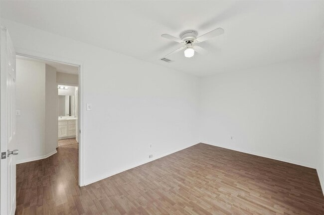 Building Photo - 1904 Goodrich Ave