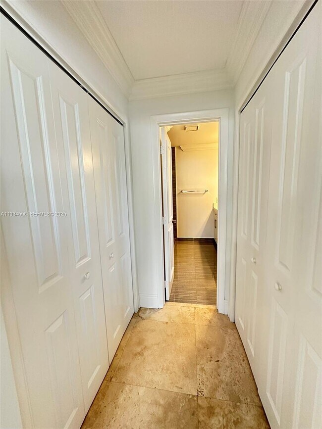 Building Photo - 7535 SW 117th St