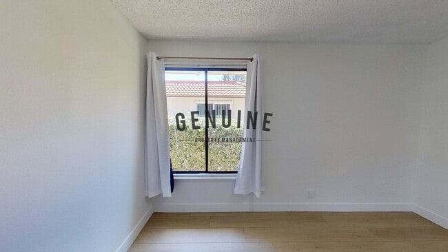 Building Photo - Charming 3Bd 2Ba Condo in 55+ Community