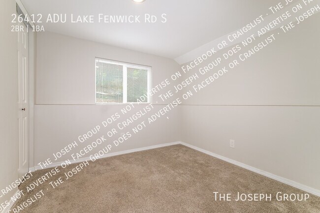 Building Photo - 26412 Lake Fenwick Rd S