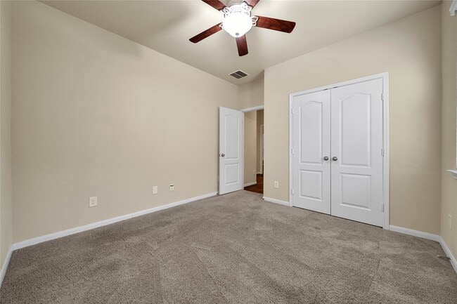 Building Photo - 25208 Forest Ledge Dr