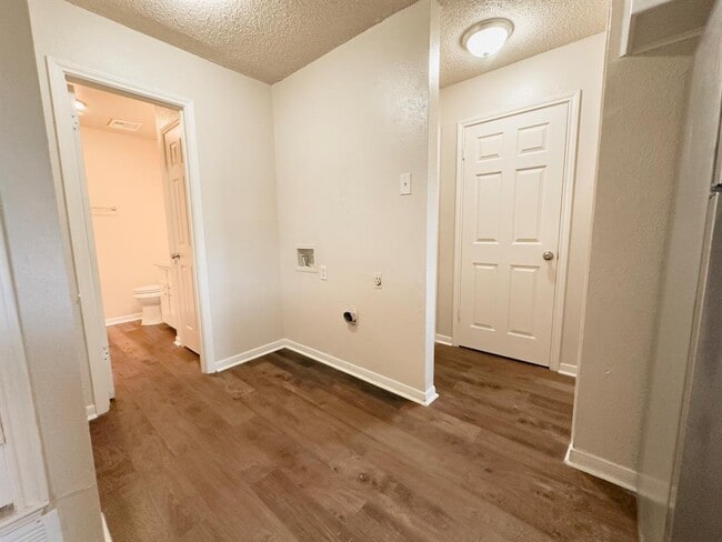 Building Photo - 2516 N W S Young Dr