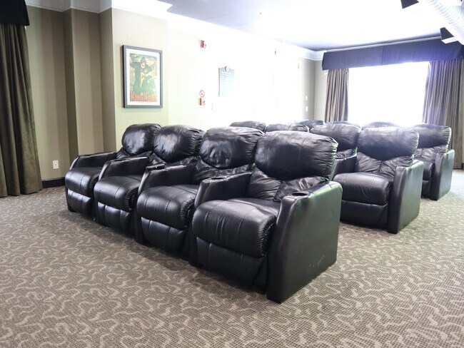 Movie theater room for use by residence - 10 Perimeter Summit Blvd NE