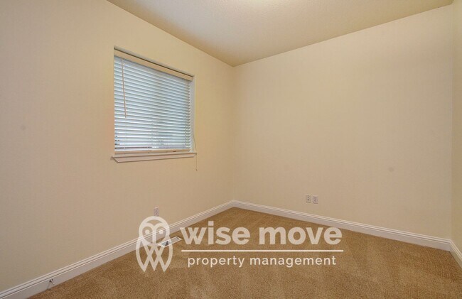 Building Photo - East Vancouver- Beautiful 5 bedroom