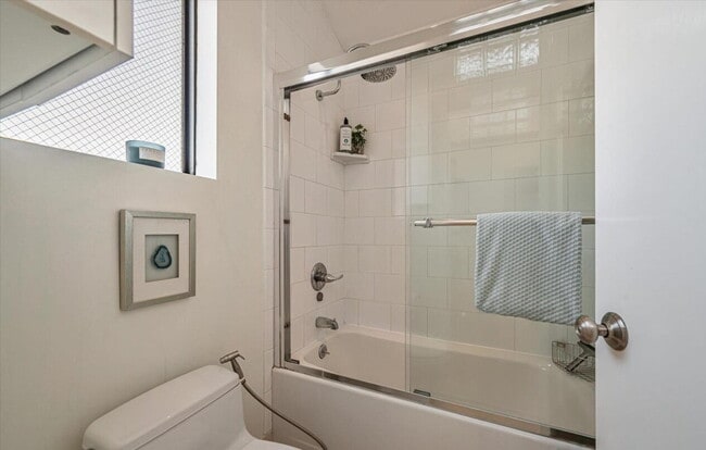Building Photo - "Chic 1-Bedroom Haven with Central Vacuum ...