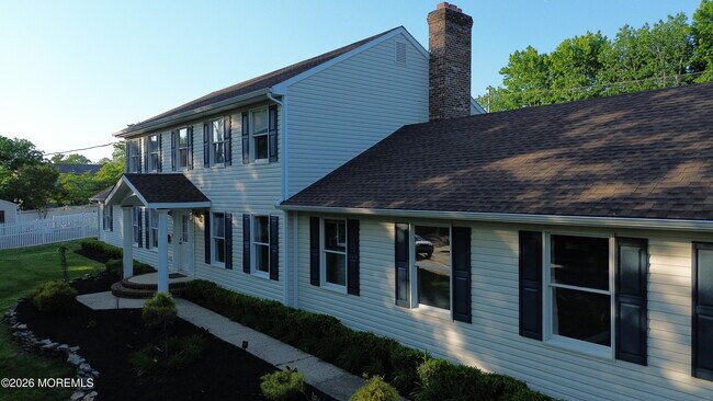 Building Photo - 220 Branch Ave
