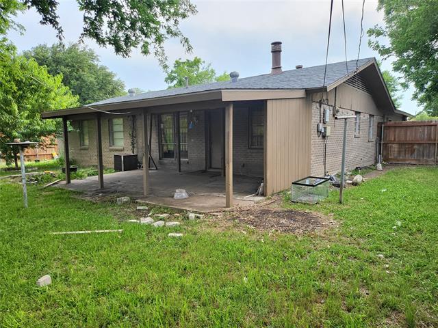 Building Photo - 1018 Vegas Dr