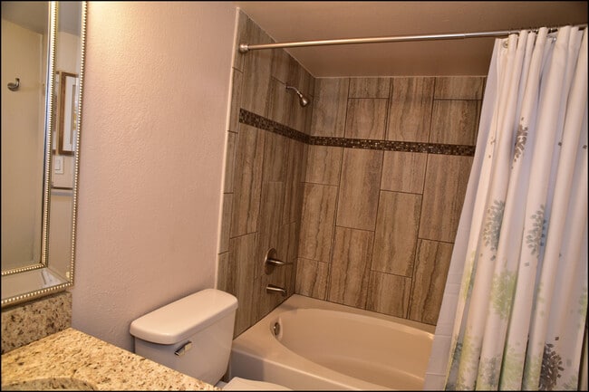 Building Photo - 7229 Canyon Run Dr