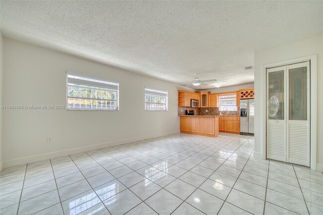 Building Photo - 3258 NW 35th St