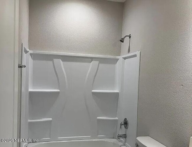 Building Photo - 378 Brandon Lks Dr